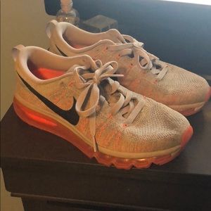 Nike Flyknit Max Shoes